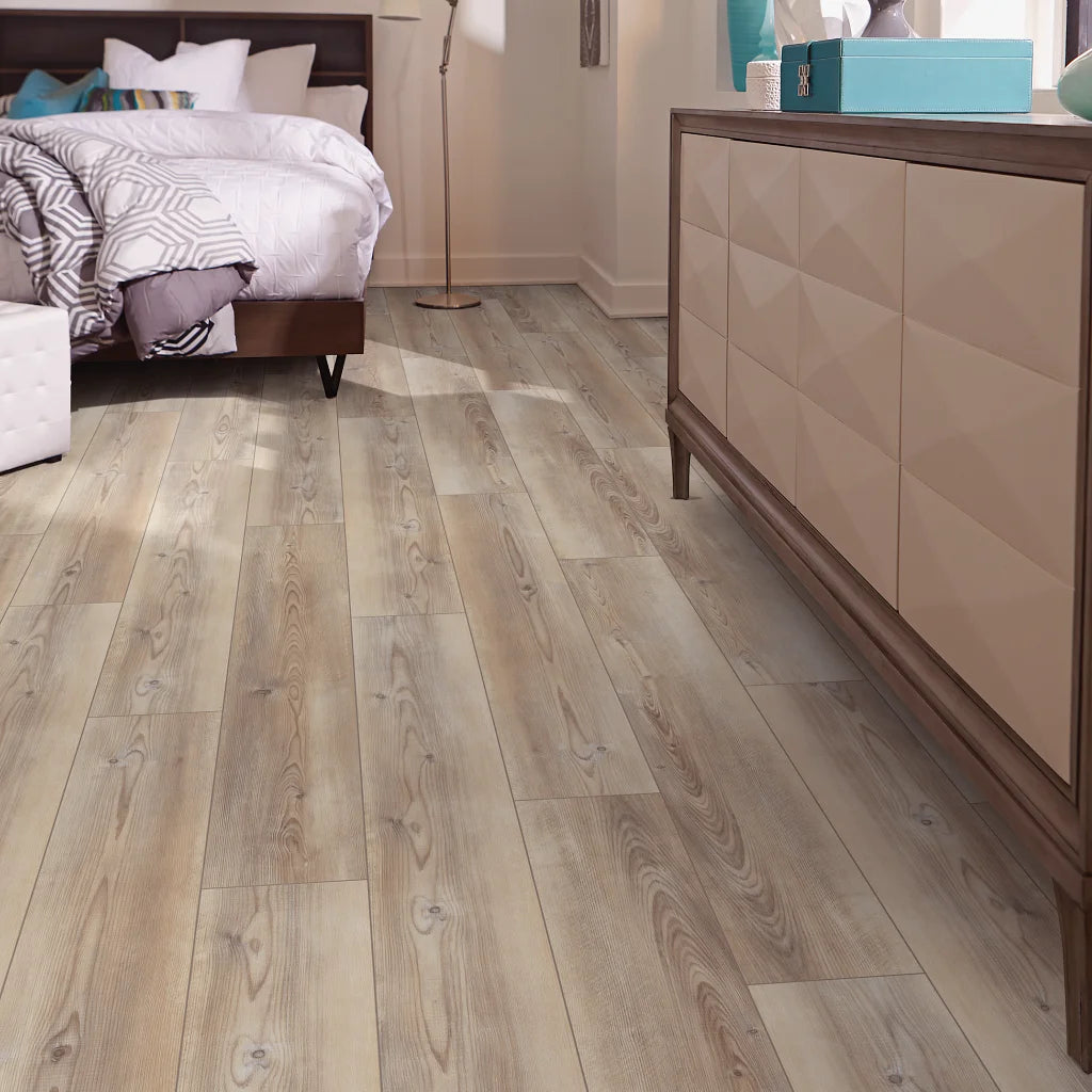 Shaw Paragon - CUT PINE 1020V-01005