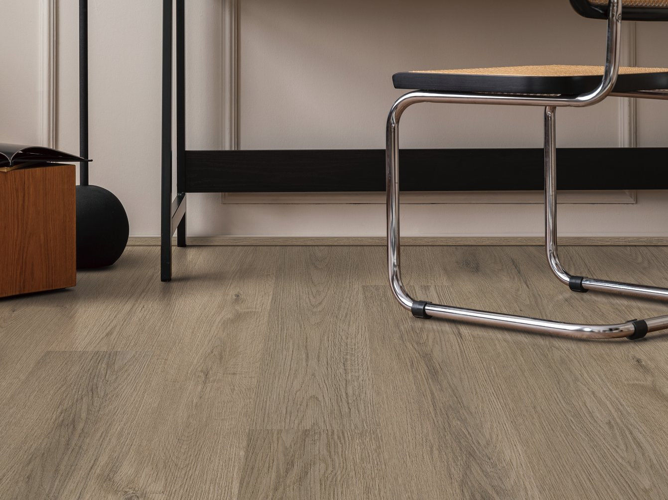 COREtec Pro Plus - Bakersfield Oak VV017-07037