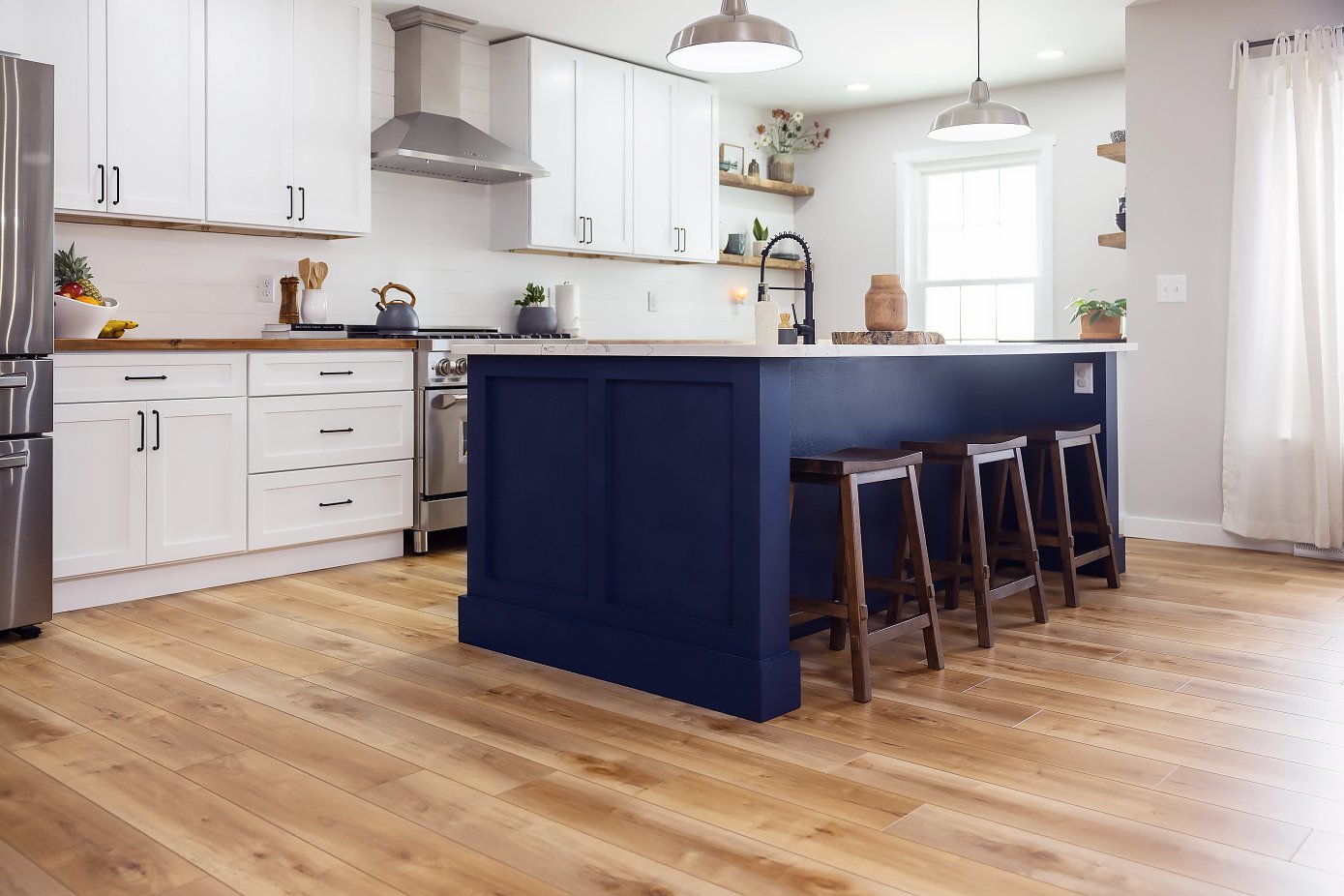 COREtec Plus Enhanced Planks - 7" Manila Oak VV012-00760