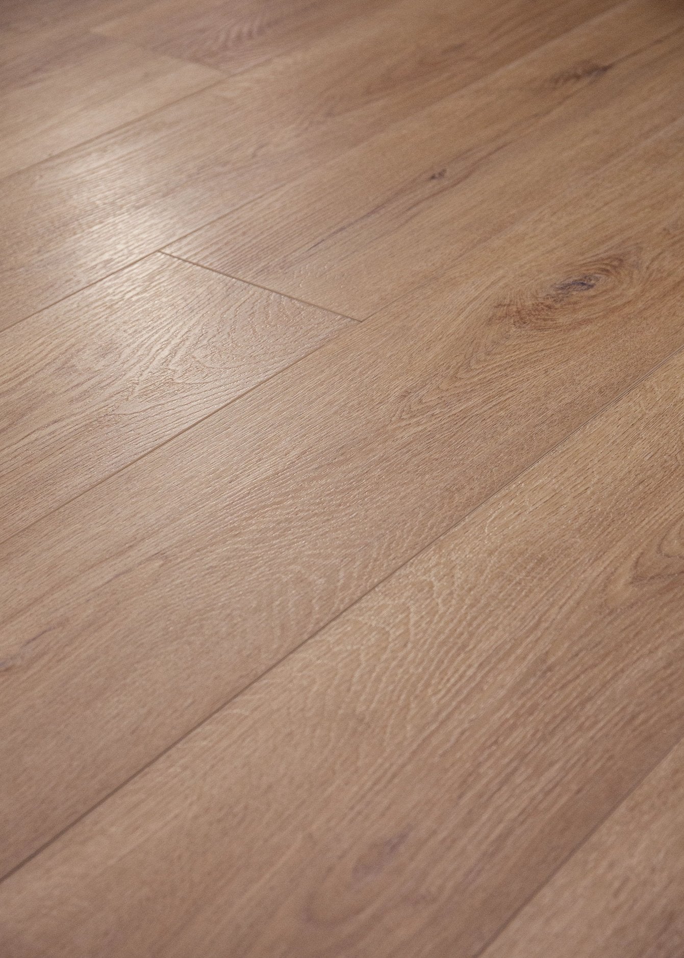 COREtec Plus Enhanced - 7" Penhurst Oak VV855-05062