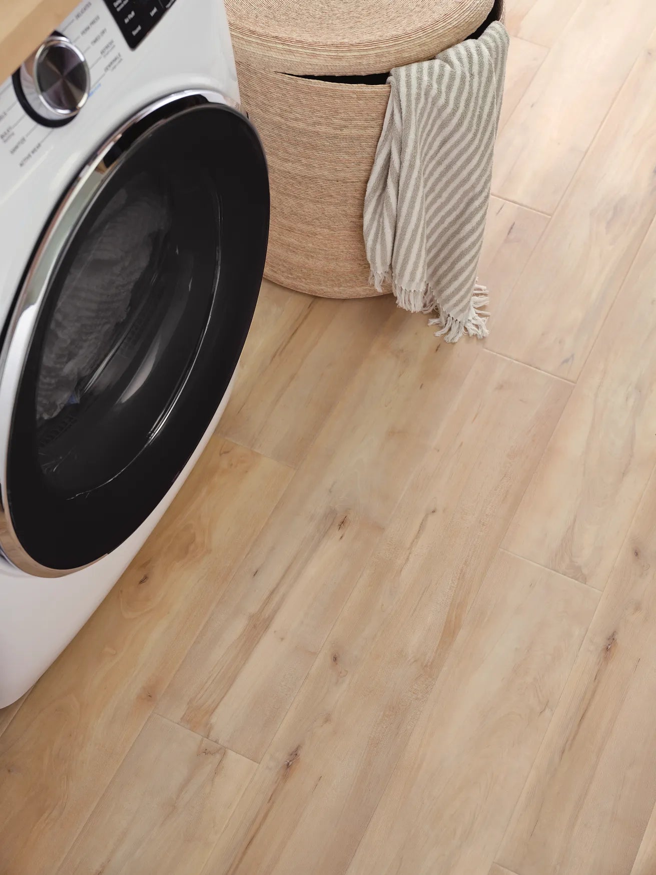 COREtec Pro Plus Integrated - 7" Brookfield Maple ($6.59 p/sf) VV800-04039