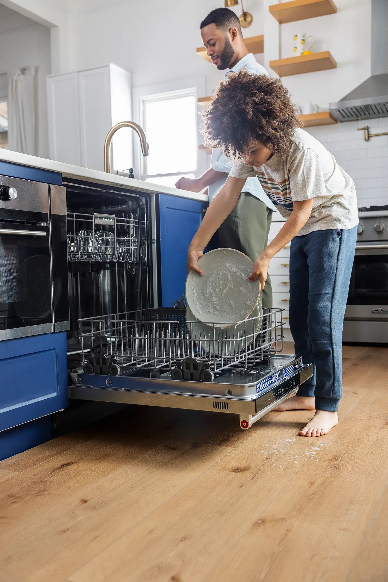 COREtec Pro Plus XL Enhanced - 9" Cairo Oak ($4.59 p/sf) VV491-02956