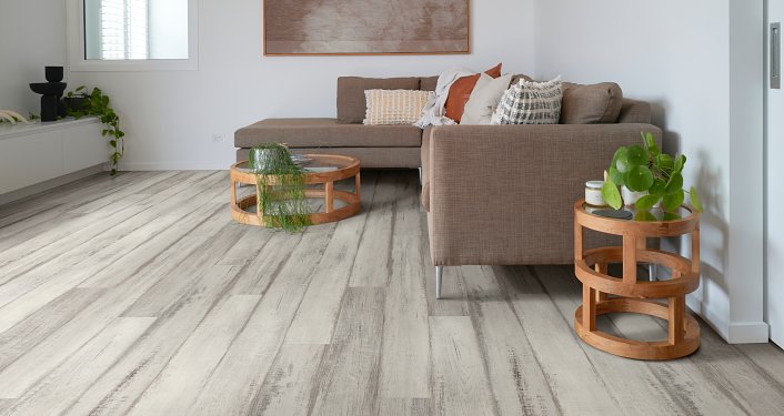Shaw 5th & Main Frontier Plus - 7" Fresh Driftwood ($4.19 p/sf) 5M400-01160