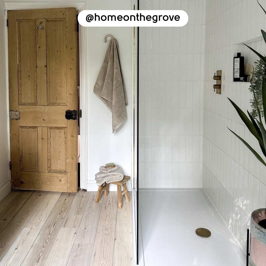 Karndean Knight Tile Gluedown - 6" x 36" Natural Scandi Pine KP133