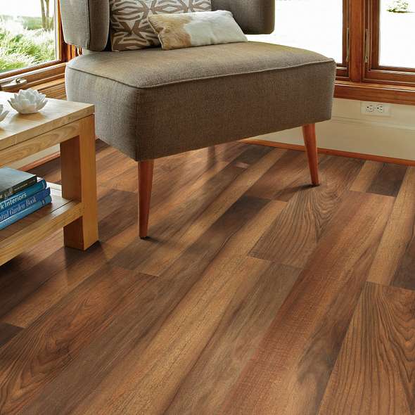 Shaw Endura Plus 7" - Amber Oak ($3.59 p/sf) 0736V-00820