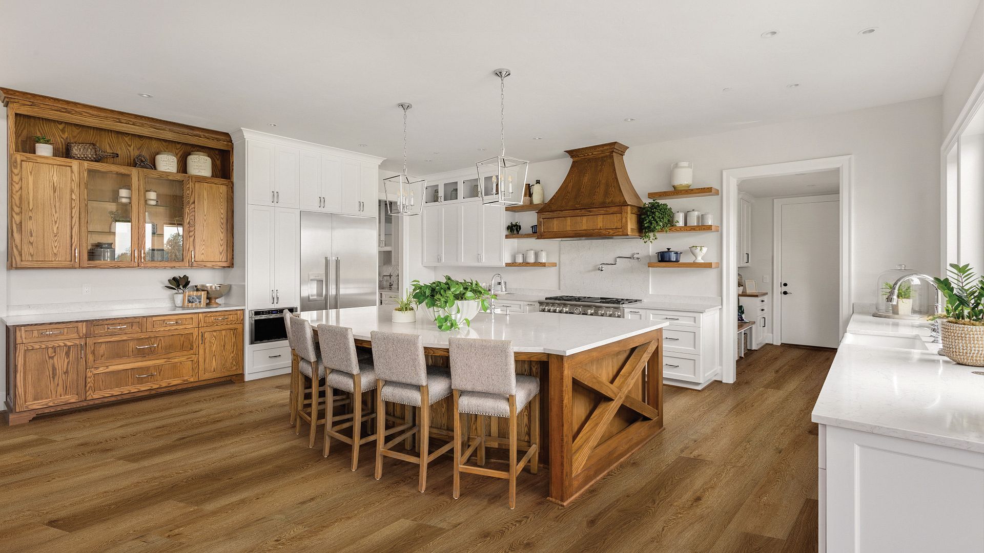 COREtec Plus XL Enhanced - Arvon Oak VV035-00922