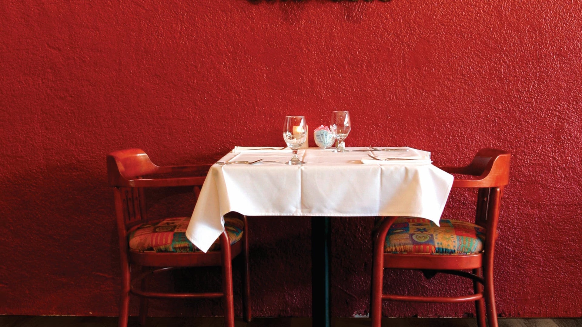 COREtec Pro Plus XL Enhanced HD - 9" Cheshire Elm ($4.79 p/sf) VV488-02094