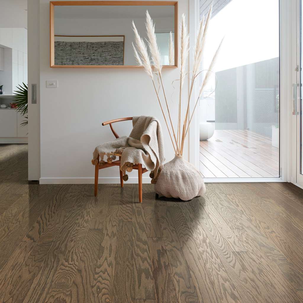 Style SW581 ALBRIGHT OAK 3.25 Color 07091 Kona Lg Collection SHAW HARDWOODS Species RED OAK (QUERCUS SPP) Construction Engineered Plank Width 3.25" Plank Length Multiple Nominal Plank Thickness 3/8" Finish ScufResist Platinum Sq. Ft. Per Box 23.76 Edge Profile MICRO BEVEL Surface Texture SMOOTH Installation Method NAIL, STAPLE, GLUE, FLOATING Installation Grade ABOVE, ON, BELOW Radiant Heat Yes Color Variation High Gloss Level 7%