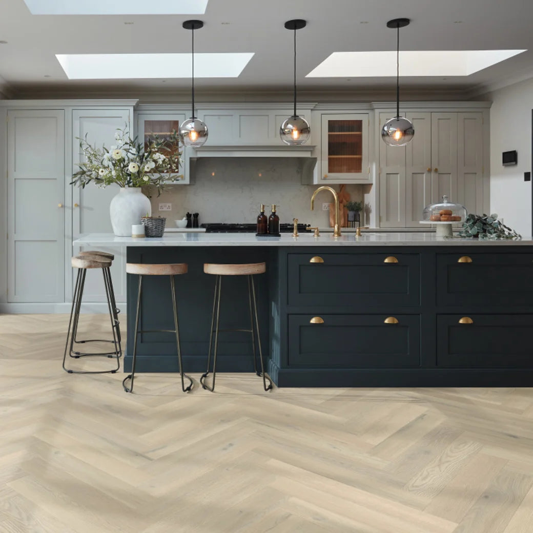 Karndean Knight Art Select Gluedown - 4.5" x 28" Basque Oak Herringbone SM-RL26