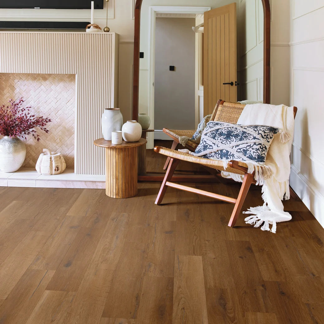 Karndean Knight Tile Rigid Core - 6" x 36" Russet Character Oak SCB-KP163-6
