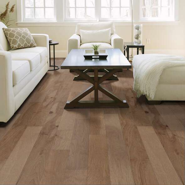Northington Brushed features a rich hickory character with a subtle wire brushed texture showcased in traditional and contemporary wood tones. Also available in smooth texture, Northington Smooth