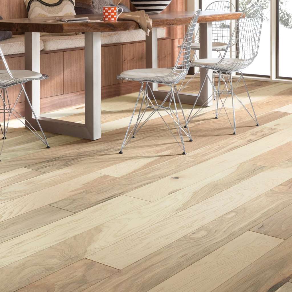 Northington Brushed features a rich hickory character with a subtle wire brushed texture showcased in traditional and contemporary wood tones. Also available in smooth texture, Northington Smooth