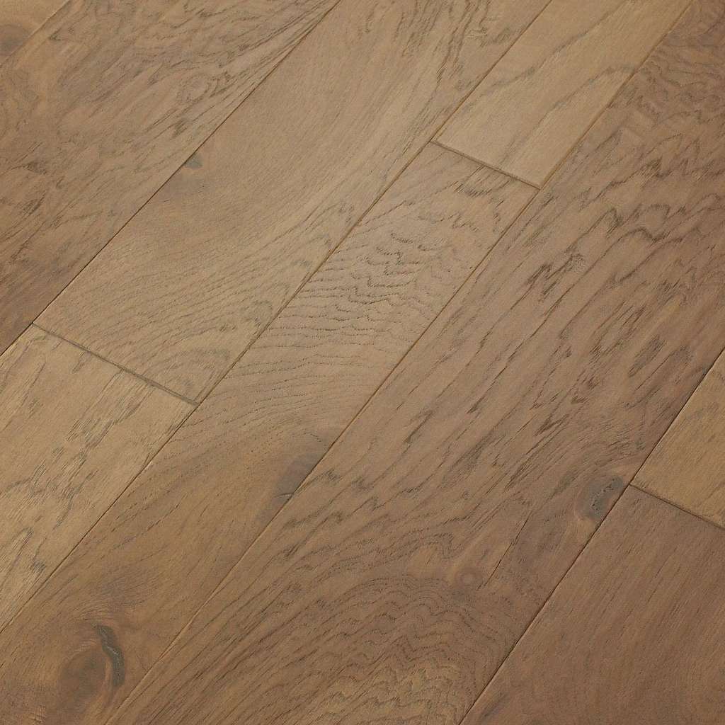 Light, natural tones and visible knots and splits create an unrefined look that illustrates the beauty of wood’s imperfection.