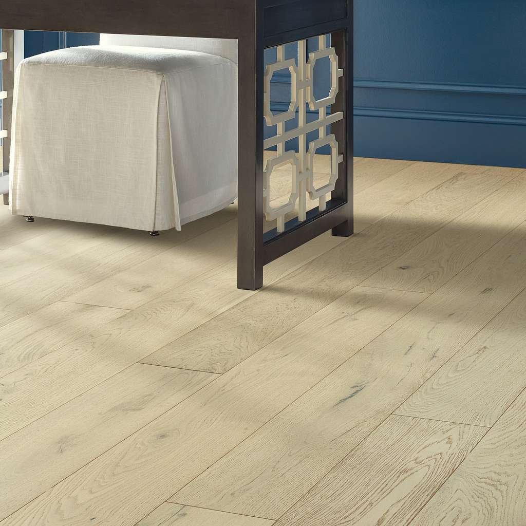 The Gallery Collection of premium hardwood is hand selected by design experts to bring the natural artistry of hardwood into your home. The clean look and understated finishes let the beauty of the wood shine through for a timeless look that ages gracefully