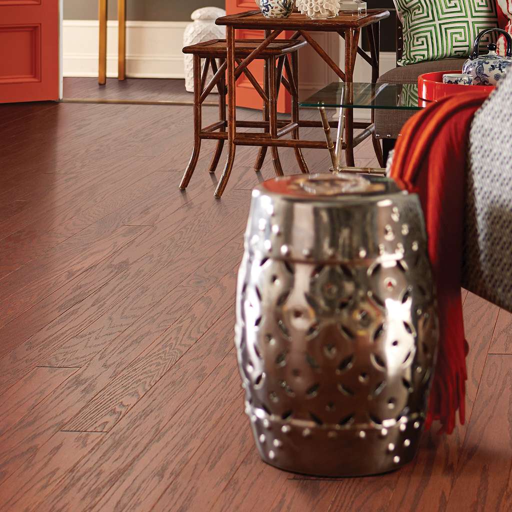 Classic hardwood flooring in both traditional and modern colors. This oak hardwood floor showcases the charm and natural beauty of hardwood, accentuated with a wide range of character. Offered in 3 1/4" and 5" widths.