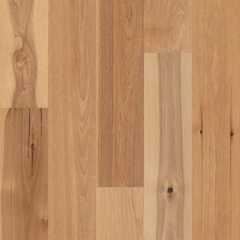 The Castlewood collection has an abundance of the natural charm that makes hardwood floors so desirable. Creating its stunning character are stylish 7 1/2" widths, extremely handsome linear graining, and sawn face veneers that closely resemble solid hardwood. 