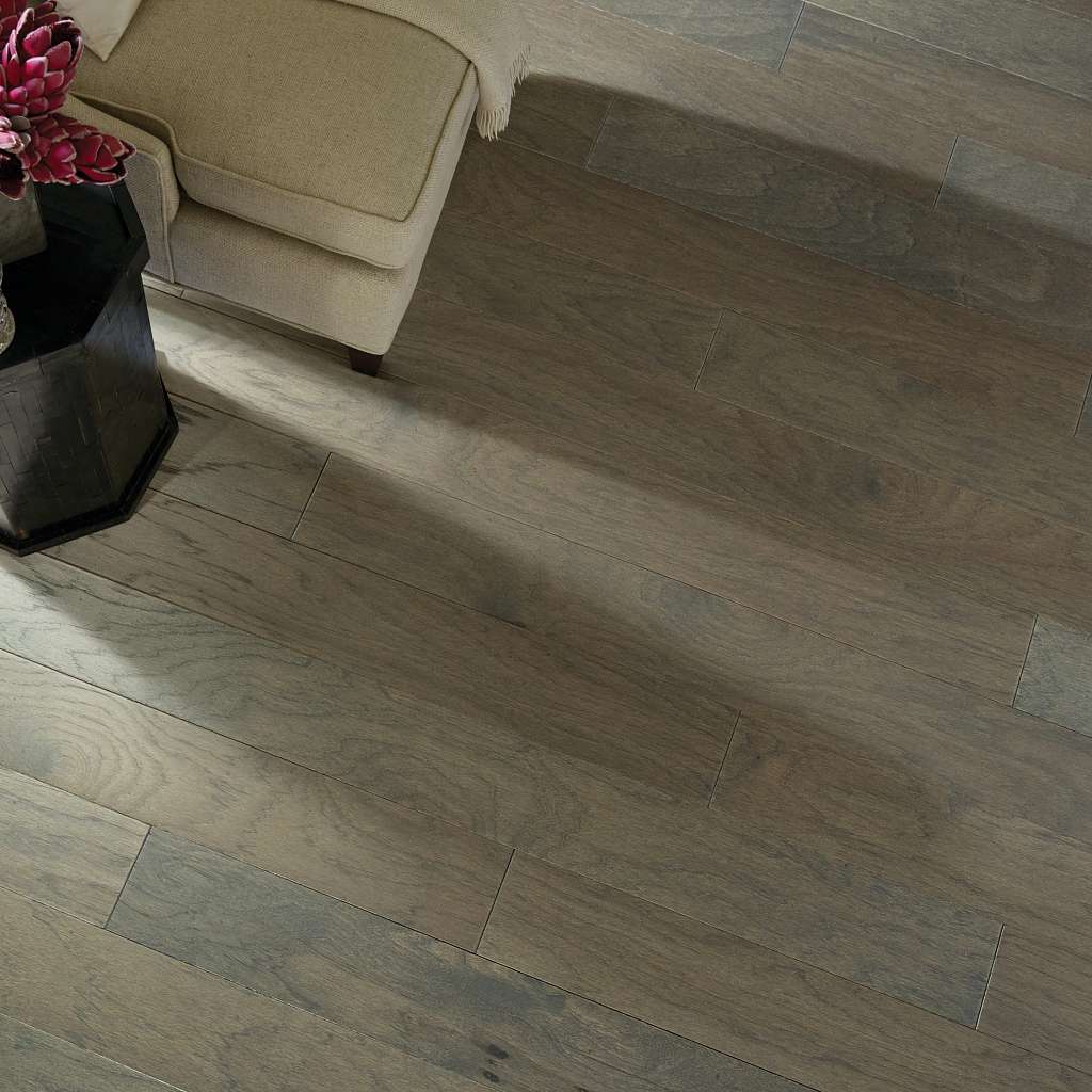 Northington Smooth features a rich hickory character showcased in traditional and contemporary wood tones. Also available in wire brushed texture, Northington Brushed.