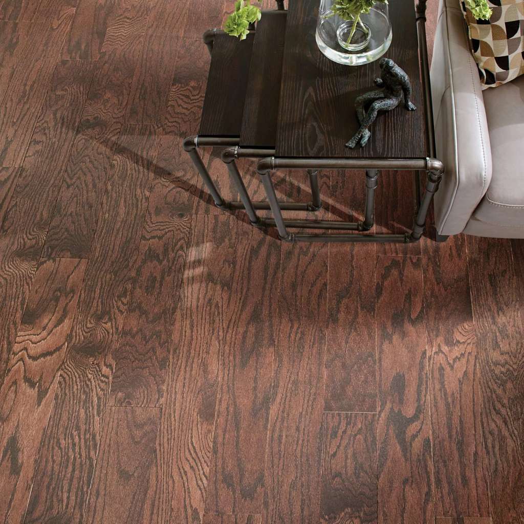 Timeless Oak 5" by Shaw Floors features red oak hardwood at its finest. With distinctive graining, these planks are sure to make a bold statement on the floor.