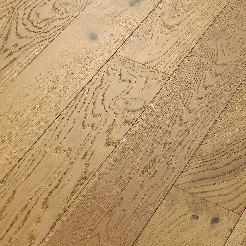 With classic charm and natural elegance, Empire Oak adds rich character to your home.