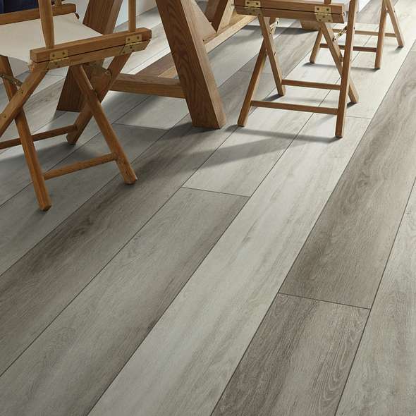 Modern Oak 9" (17.96sf p/ carton)