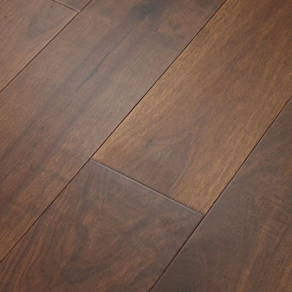 With classic charm and natural elegance, Empire Oak adds rich character to your home.