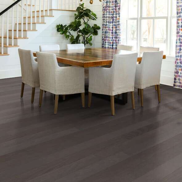 Northington Brushed features a rich hickory character with a subtle wire brushed texture showcased in traditional and contemporary wood tones. Also available in smooth texture, Northington Smooth