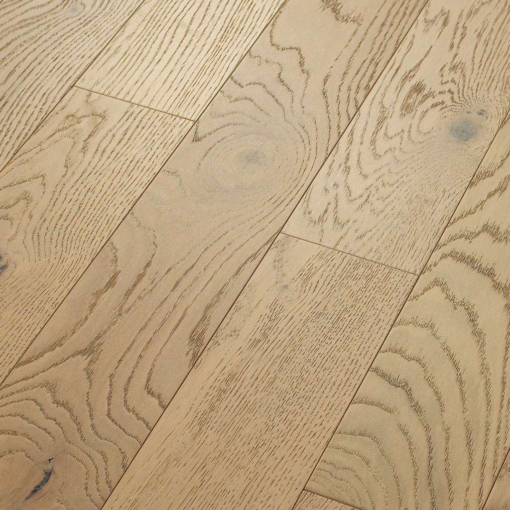 With classic charm and natural elegance, Empire Oak adds rich character to your home.